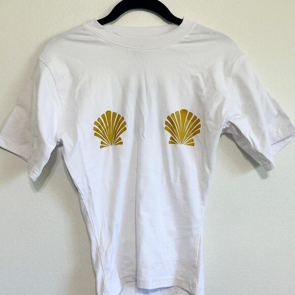 White Mermaid Shell Bra T-Shirt Size XS graphic tee - Picture 3 of 6